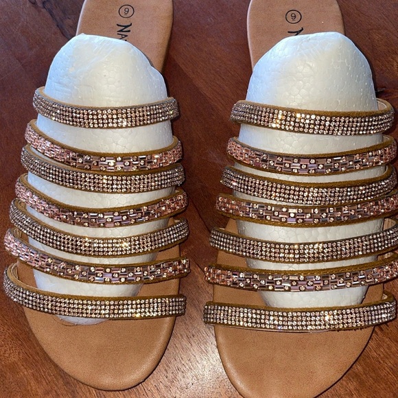 NATURE BREEZE Adrian Crystal Strappy Flat Slide Sandals Copper Rose Gold Size 9 - Picture 5 of 13